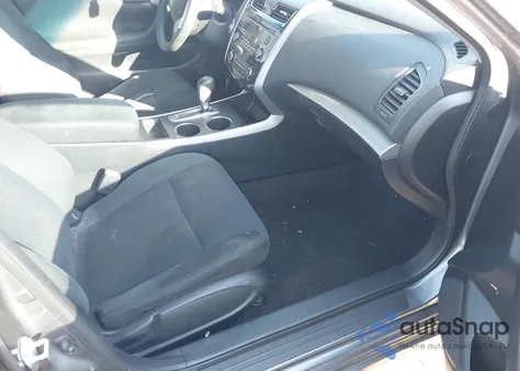 2015 Nissan Altima 2.5 S from USA, damaged, VIN 1N4AL3AP1FC222827